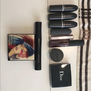 Mixed makeup products